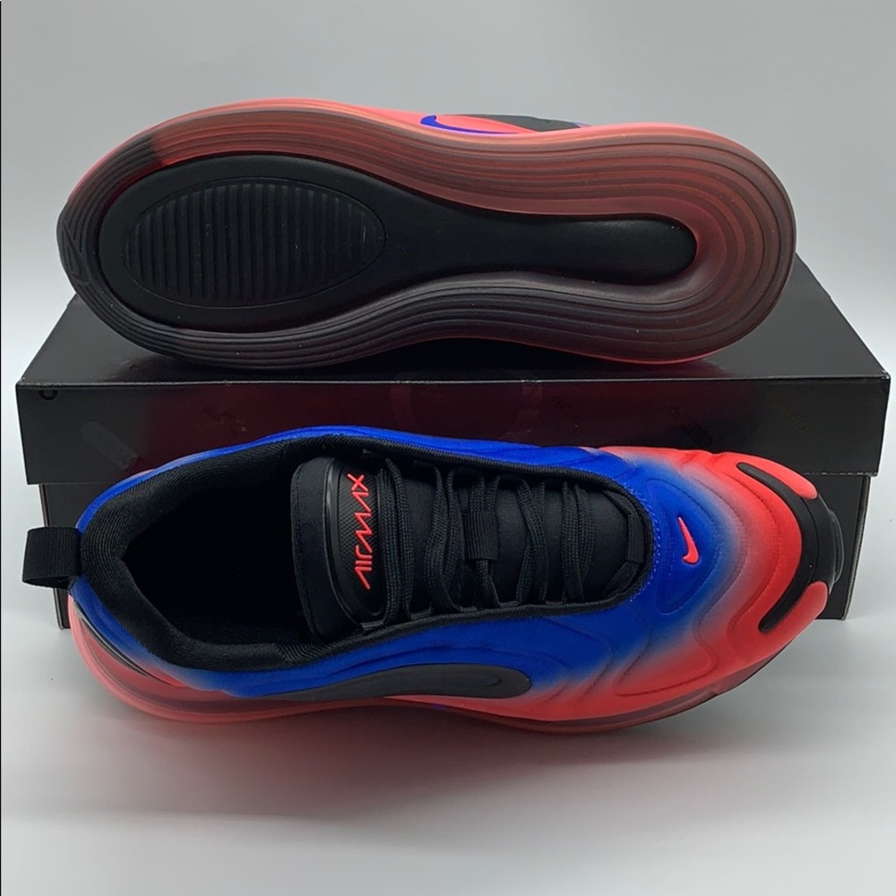 NIKE AIR MAX 720 GS - Picture 5 of 16